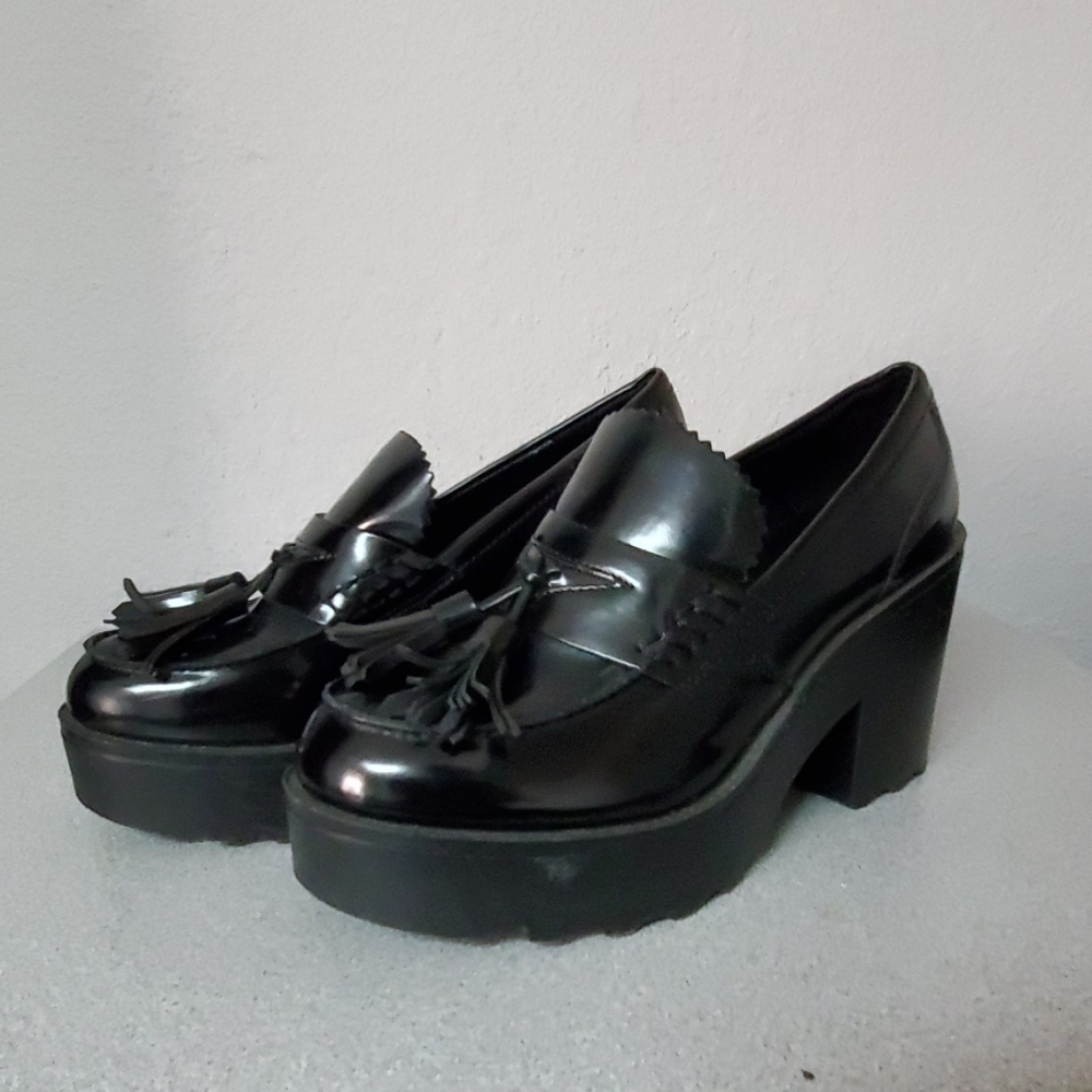 Chunky Black tassel Loafers